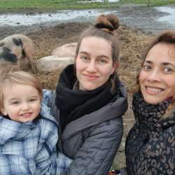 Profielfoto van Naomi En Sheyna op Oppasland