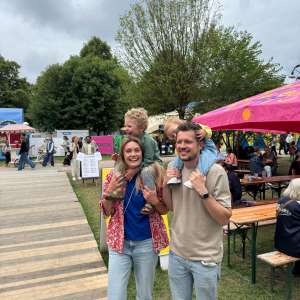 Oppaswerk in Amsterdam bij Eva foto 1